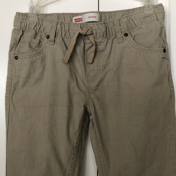 Levi’s Cotton Jogger - Picture 1 of 8
